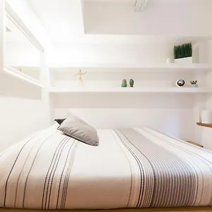 Apartamento Santa Maria Novella 6 Sleeps Near The Station